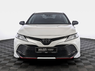 фото Toyota Camry VIII 2020