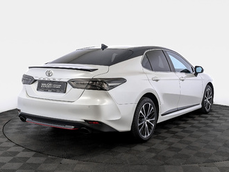 фото Toyota Camry VIII 2020