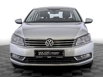 фото Volkswagen Passat B7 2012