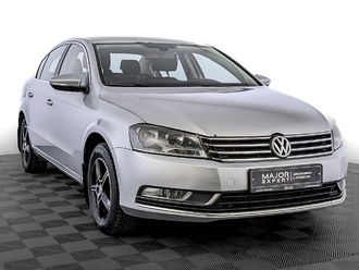 фото Volkswagen Passat B7 2012