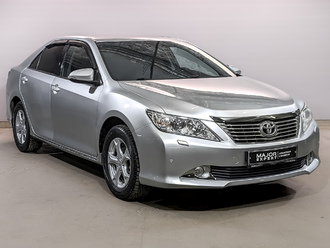 фото Toyota Camry VII 2013