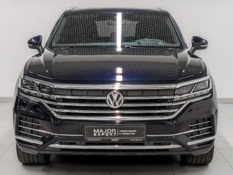 фото Volkswagen Touareg III 2020