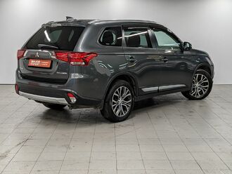 фото Mitsubishi Outlander III 2017