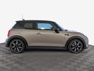 фото Mini Mini III (F56/F55) 2022