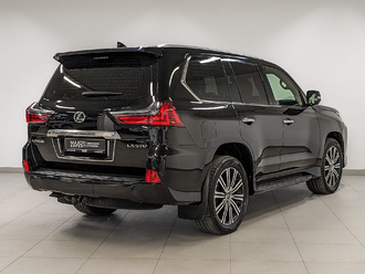 фото Lexus LX III 2020