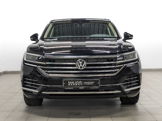 фото Volkswagen Touareg III 2020