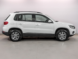 фото Volkswagen Tiguan I 2013