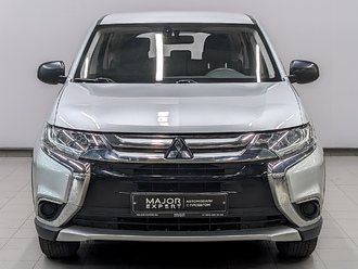 фото Mitsubishi Outlander III 2017