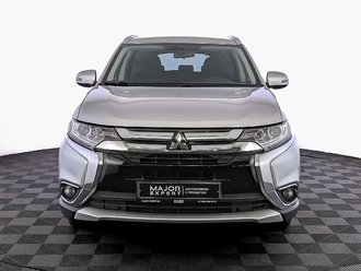 фото Mitsubishi Outlander III 2018