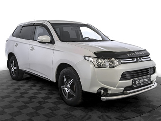 фото Mitsubishi Outlander III 2013