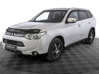 фото Mitsubishi Outlander III 2013