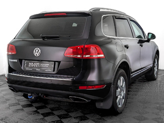 фото Volkswagen Touareg II 2013