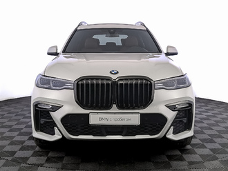 фото BMW X7 (G07) 2021