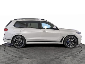 фото BMW X7 (G07) 2021