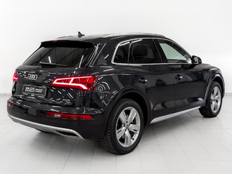 фото Audi Q5 (B9) 2018