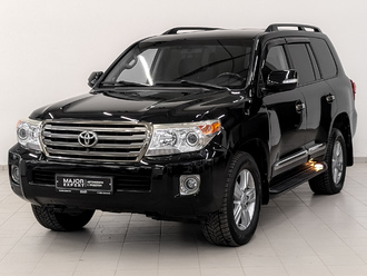 фото Toyota Land Cruiser 200 2013