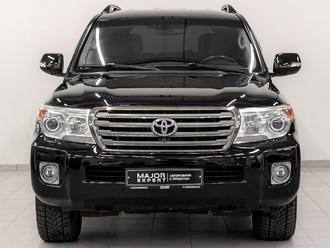 фото Toyota Land Cruiser 200 2013