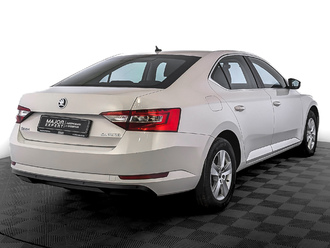 фото Skoda Superb III 2017