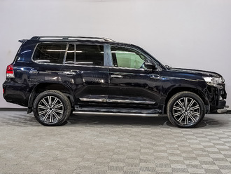 фото Toyota Land Cruiser 200 2019