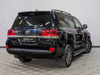 фото Toyota Land Cruiser 200 2019