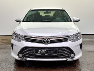 фото Toyota Camry VII 2015