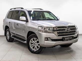 фото Toyota Land Cruiser 200 2018