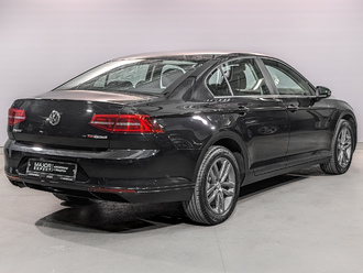 фото Volkswagen Passat B8 2015