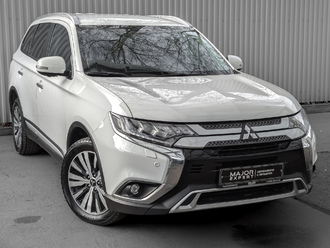 фото Mitsubishi Outlander III 2021