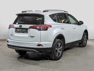 фото Toyota RAV 4 IV 2018