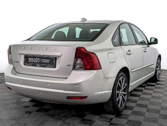 фото Volvo S40 II 2012