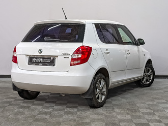 фото Skoda Fabia II 2013