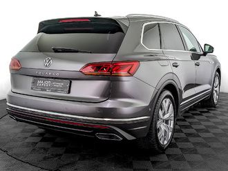 фото Volkswagen Touareg III 2021