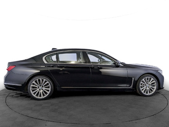 фото BMW 7 (G11/G12) 2021