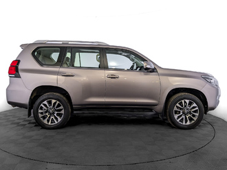 фото Toyota Land Cruiser Prado 150 2022