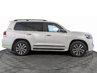 фото Toyota Land Cruiser 200 2019