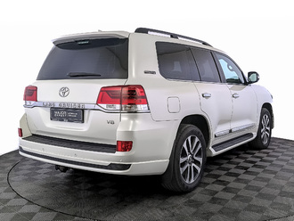 фото Toyota Land Cruiser 200 2019