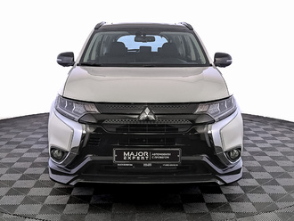 фото Mitsubishi Outlander III 2022