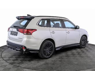 фото Mitsubishi Outlander III 2022