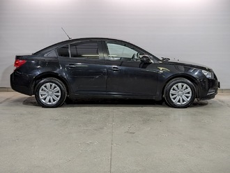 фото Chevrolet Cruze (J300/J305) 2011