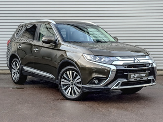 фото Mitsubishi Outlander III 2020