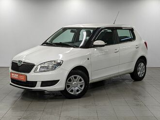 фото Skoda Fabia II 2011