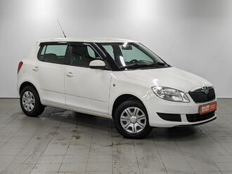 фото Skoda Fabia II 2011