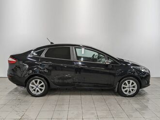 фото Ford Fiesta VII 2016