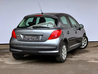 фото Peugeot 207 2008