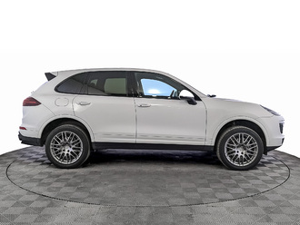 фото Porsche Cayenne II 2016