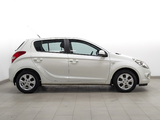 фото Hyundai i20 I 2010