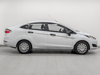 фото Ford Fiesta VII 2015