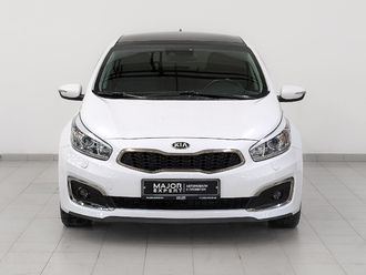 фото Kia Cee`d II 2017