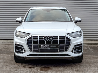 фото Audi Q5 (B9) 2022