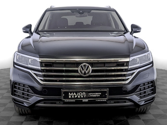 фото Volkswagen Touareg III 2018